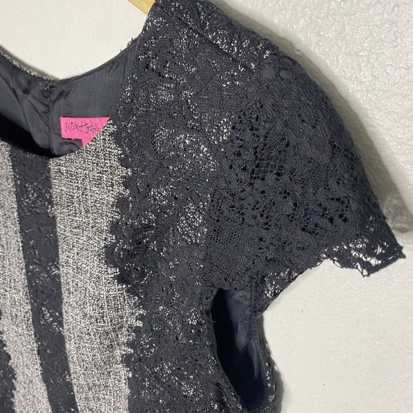Betsey‎ Johnson Gray Sheath Dress Cap Short Sleeve Black Lace Overlay women’s 8 - Picture 4 of 13